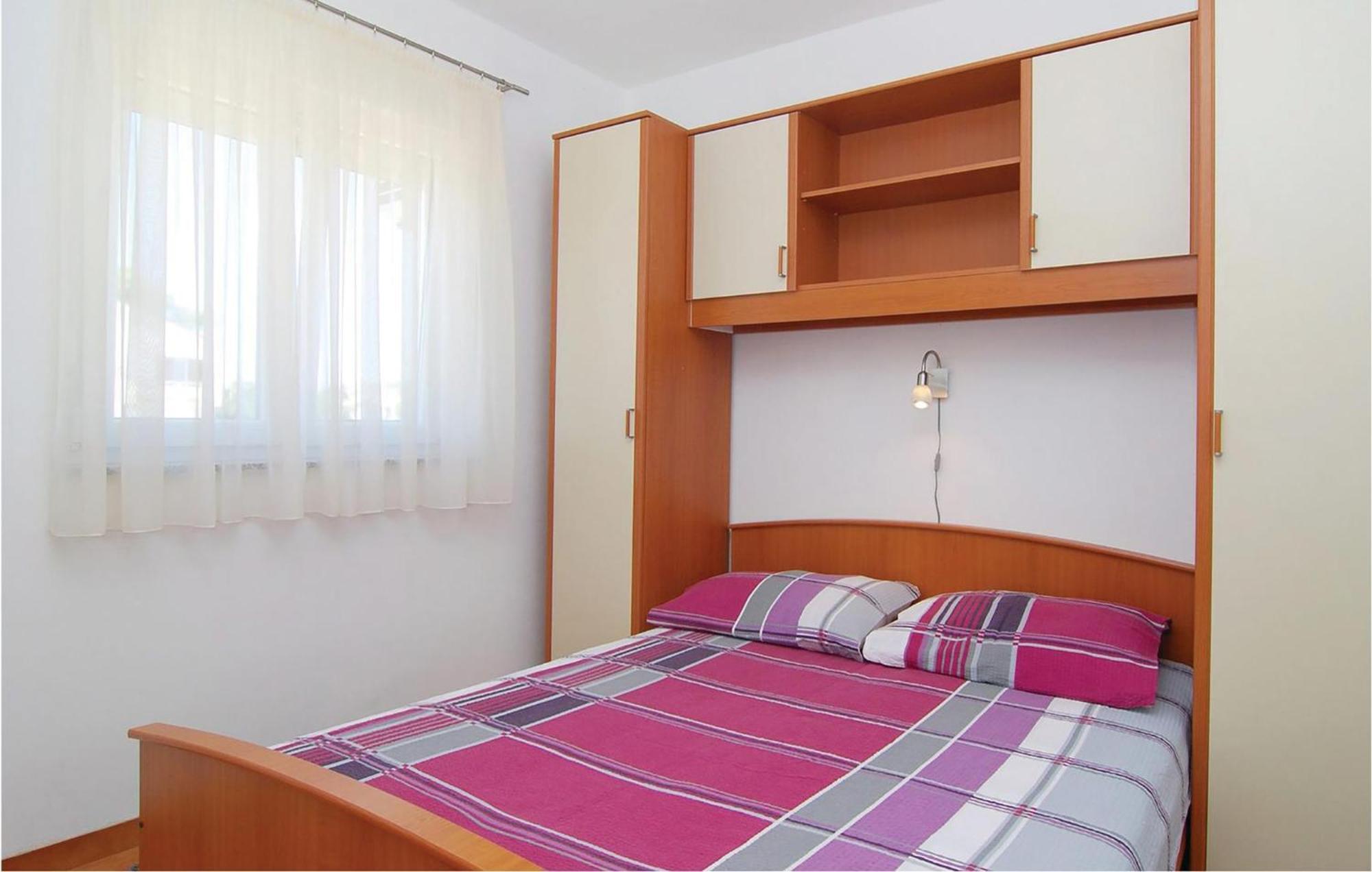 2 Bedroom Nice Apartment In Vir Extérieur photo